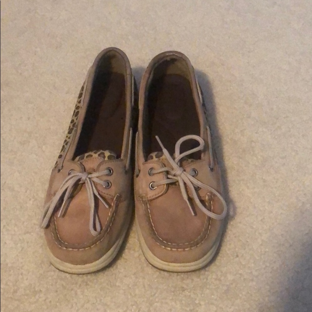 Leopard print women’s Sperry